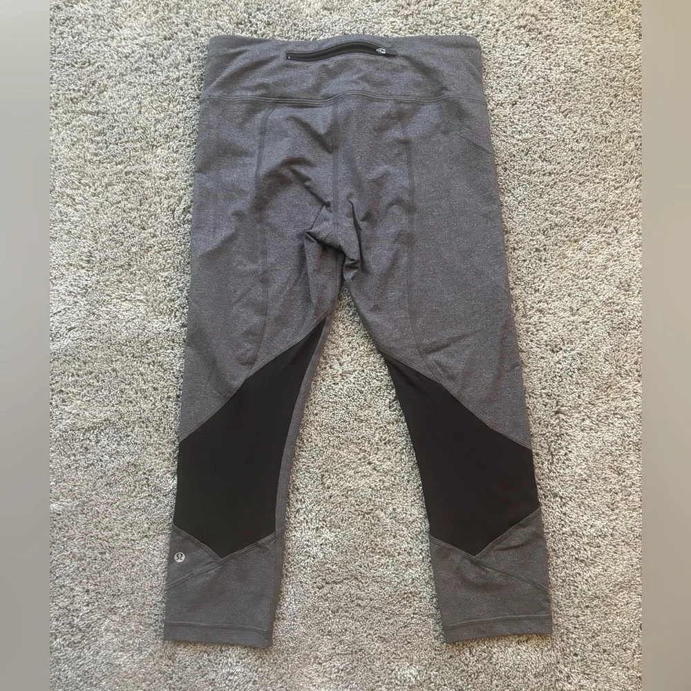 Lululemon Heathered Gray Black Pace Rival Cropped Leggings Womens Size 8 - Picture 4 of 10